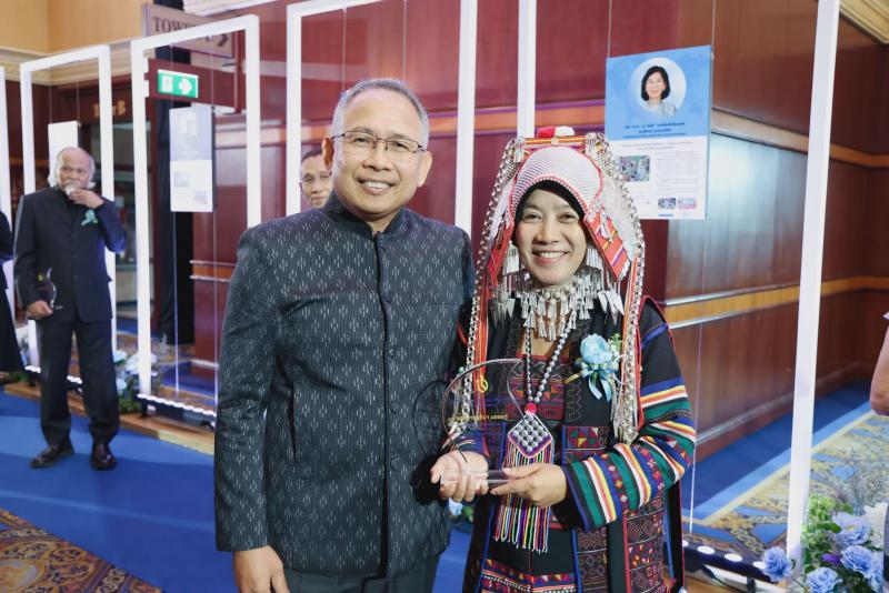 ปลัด พม. ร่วมแสดงค�