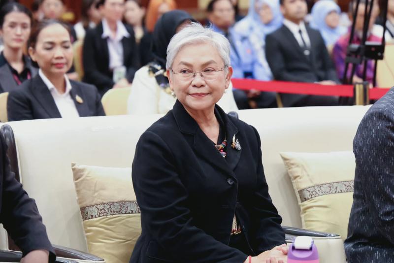 ปลัด พม. ร่วมแสดงค�
