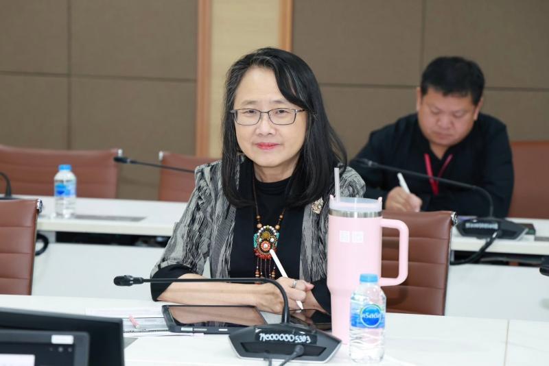 ปลัด พม. เป็นประธา�