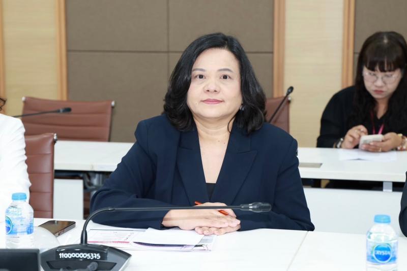ปลัด พม. เป็นประธา�