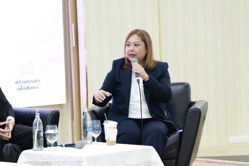 กระทรวง พม. โดยศูน�