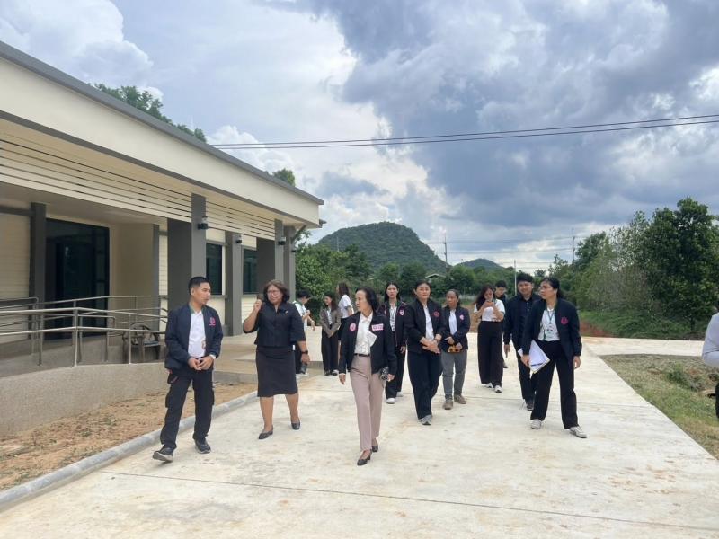 นางวาสนา ทองจันทร�