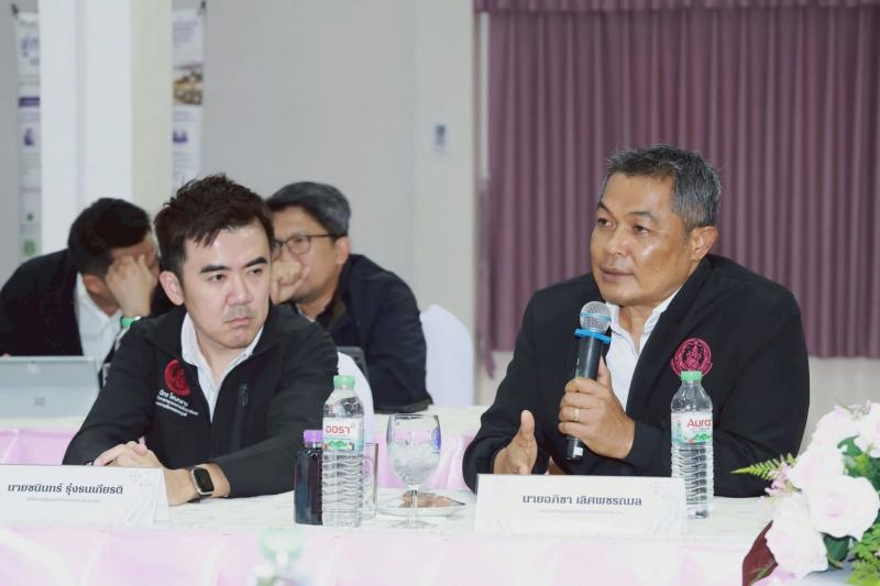 รมว.พม. ลงพื้นที่จ�