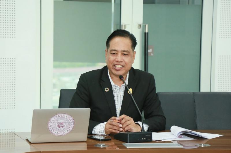 นางศิริลักษณ์ มีม�
