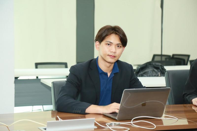 นางศิริลักษณ์ มีม�
