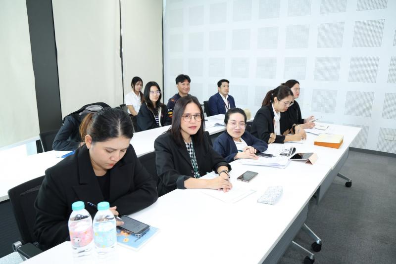นางสาวสุนีย์ ศรีส�