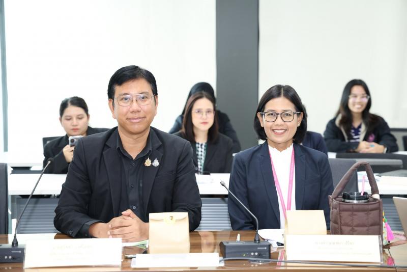นางสาวสุนีย์ ศรีส�