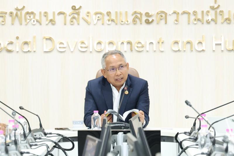 ปลัด พม. ให้คณะผู้�