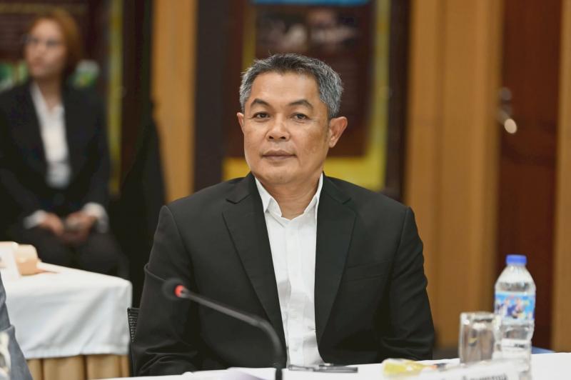 รมว.พม. ลงพื้นที่ต�