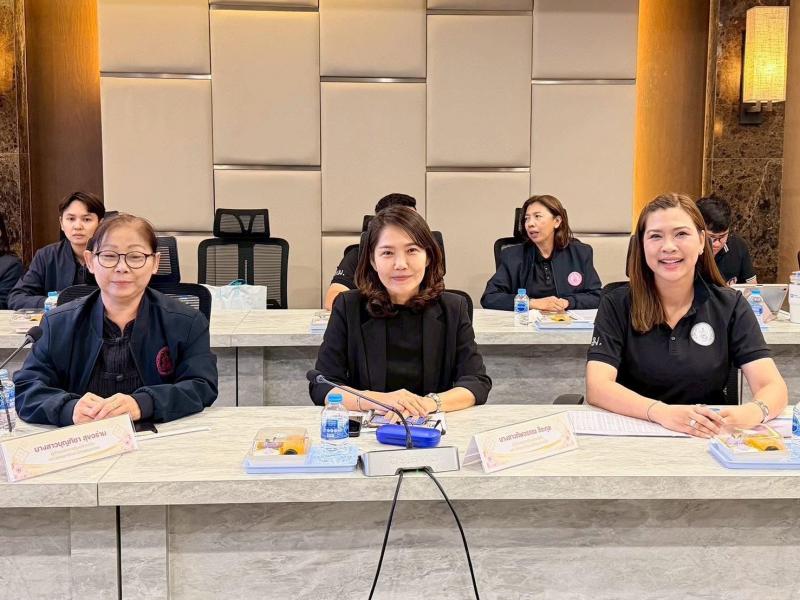 นางวาสนา ทองจันทร�