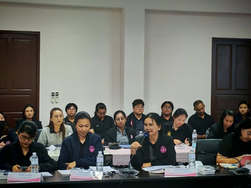 นางวาสนา ทองจันทร�
