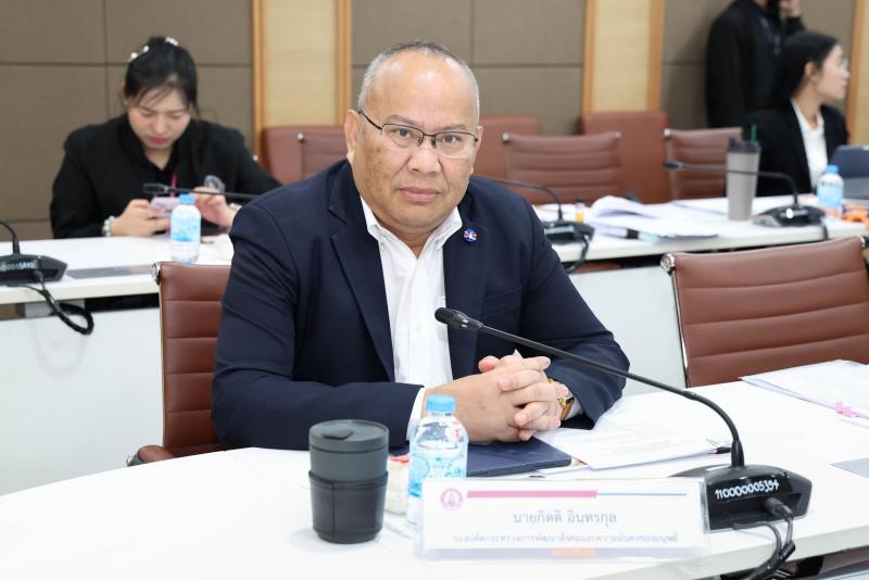 ปลัด พม. เป็นประธา�