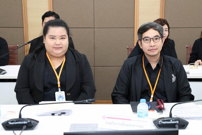 ปลัด พม. เป็นประธา�