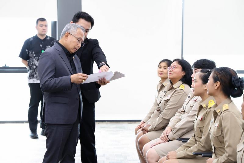 ปลัด พม. เป็นประธา�