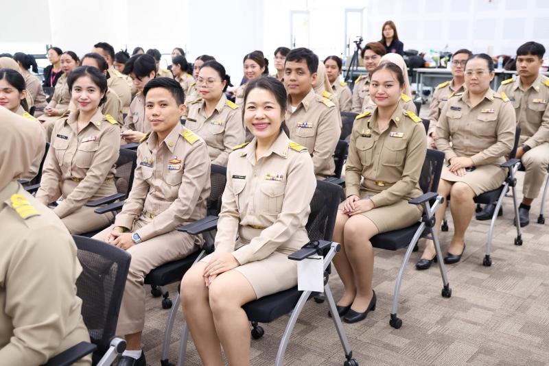 ปลัด พม. เป็นประธา�