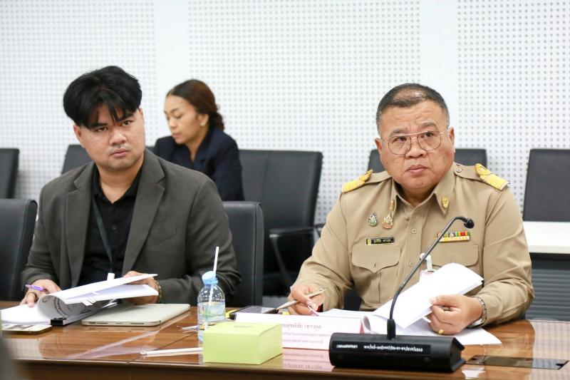 ปลัด พม. เป็นประธา�