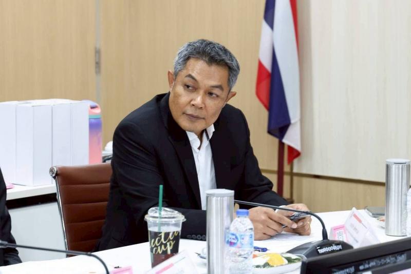 รมว.พม. ประชุมหารื�