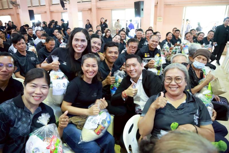 รมว.พม. เป็นประธาน�