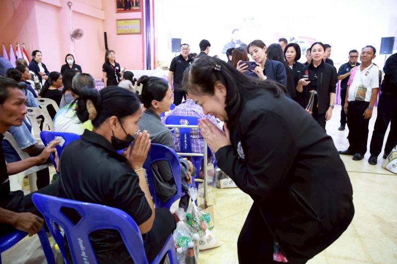 รมว.พม. เป็นประธาน�