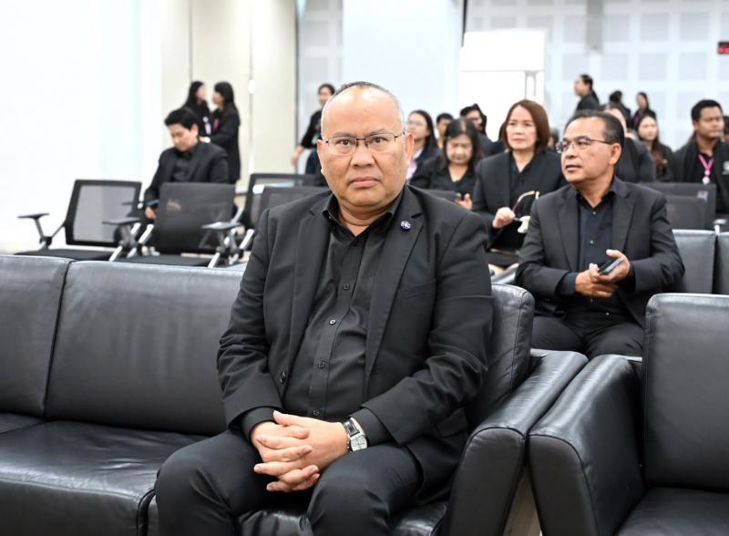 นางสาวชนก  จันทาทอ