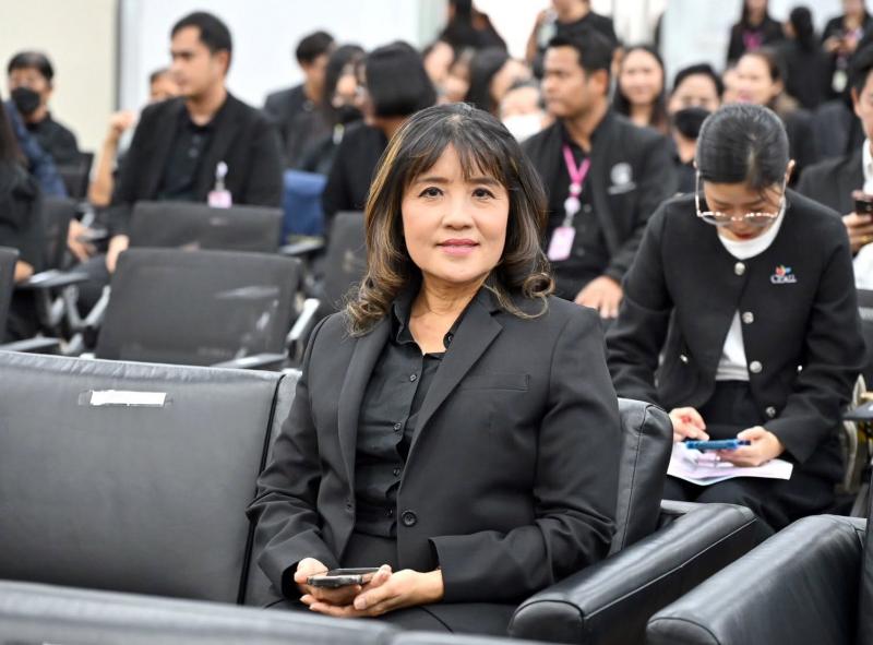 นางสาวชนก  จันทาทอ