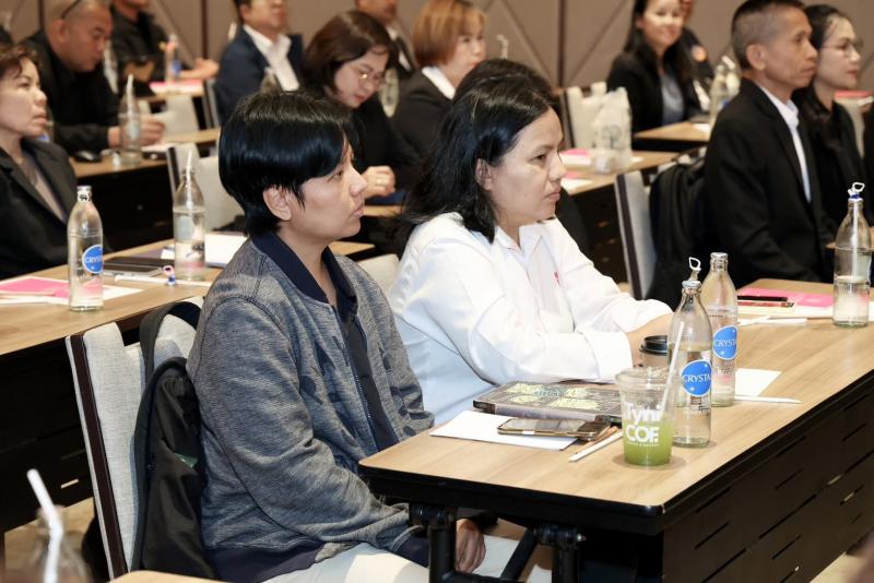 ปลัด พม. เป็นประธา�