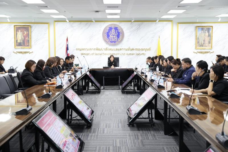 นางสาวสุนีย์ ศรีส�