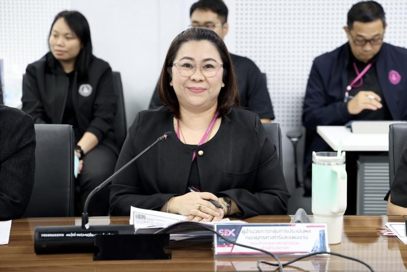 นางสาวสุนีย์ ศรีส�