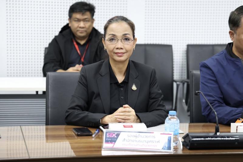 นางสาวสุนีย์ ศรีส�