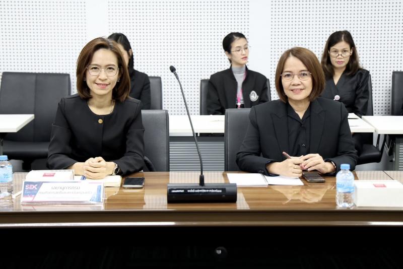 นางสาวสุนีย์ ศรีส�