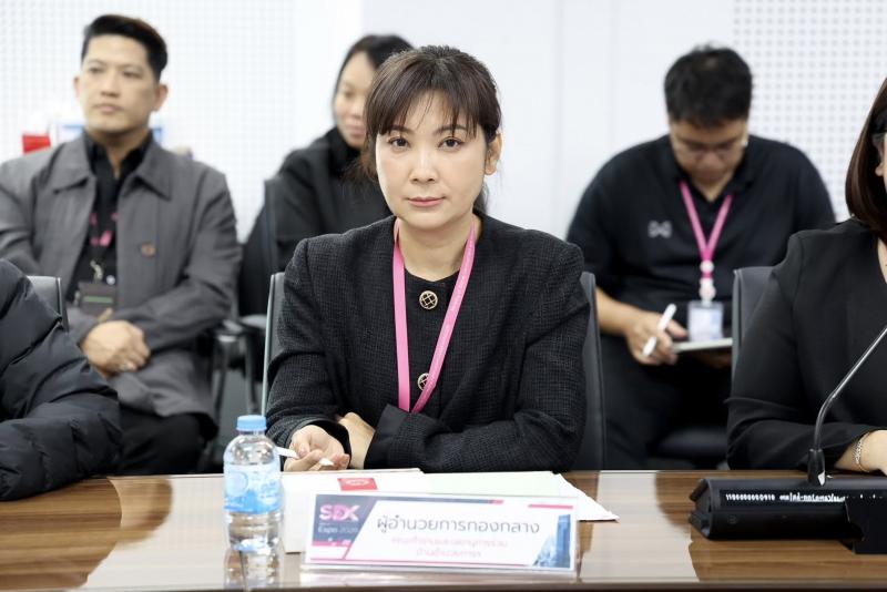 นางสาวสุนีย์ ศรีส�