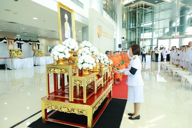 นางสาวสุนีย์ ศรีส�