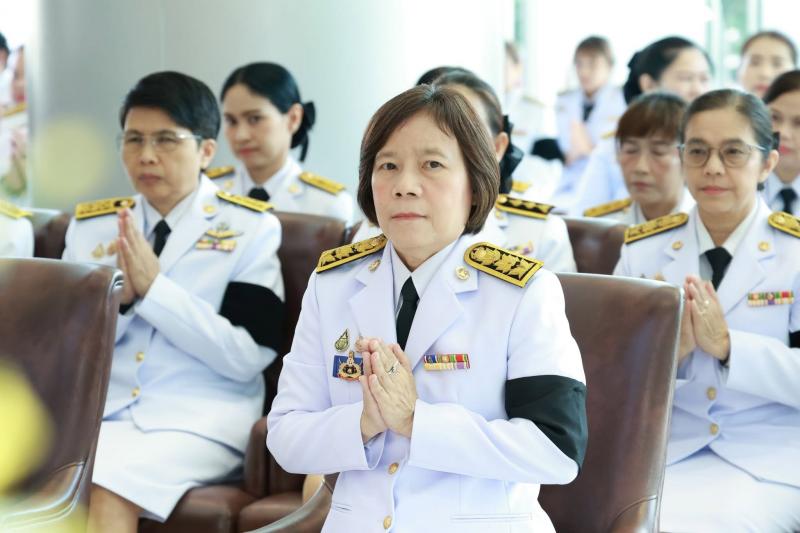 นางสาวสุนีย์ ศรีส�