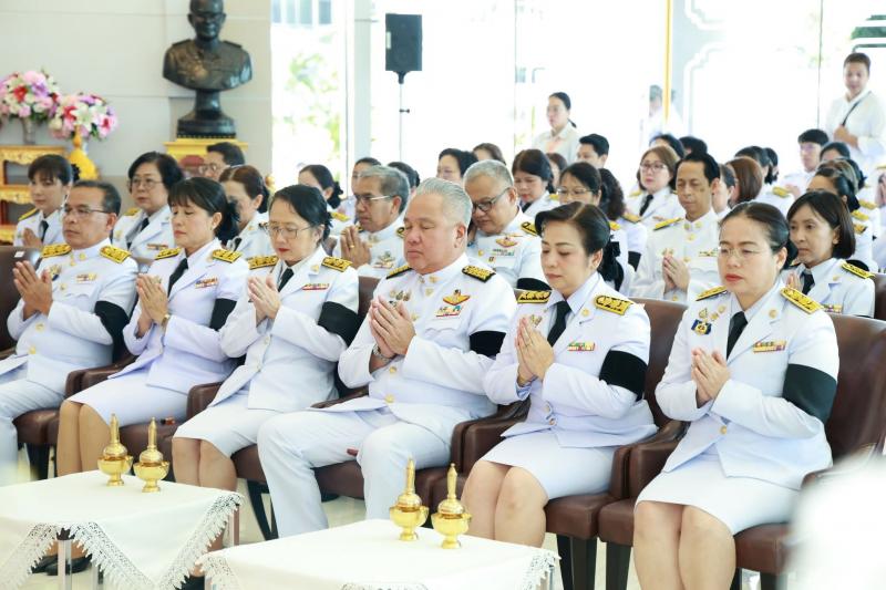 นางสาวสุนีย์ ศรีส�
