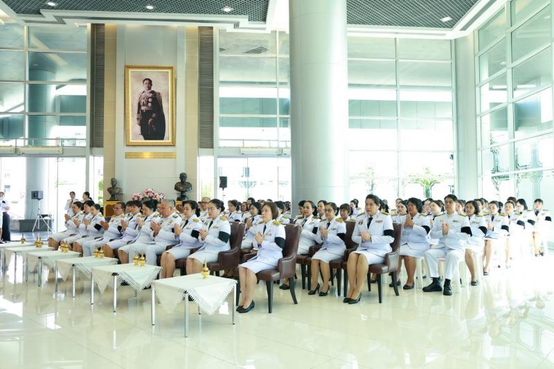 นางสาวสุนีย์ ศรีส�