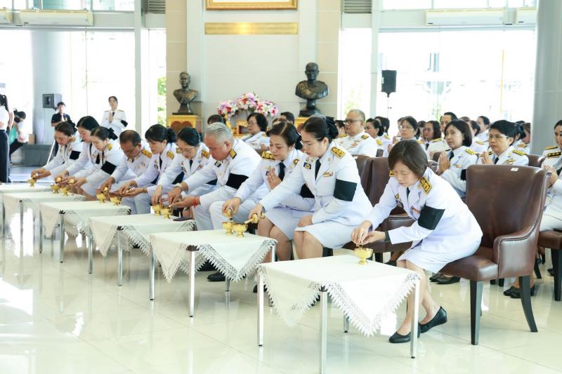 นางสาวสุนีย์ ศรีส�