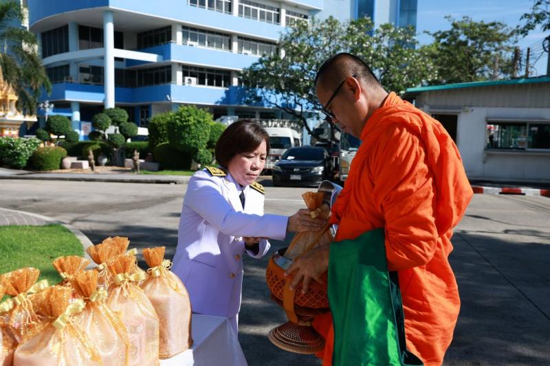 นางสาวสุนีย์ ศรีส�