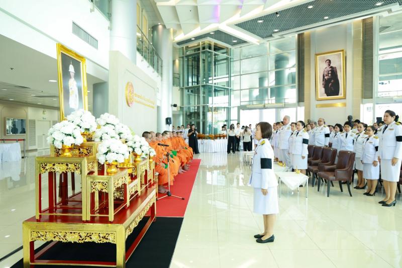 นางสาวสุนีย์ ศรีส�