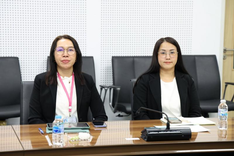 นางเตือนใจ คงสมบั�