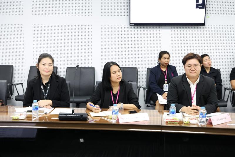 นางเตือนใจ คงสมบั�