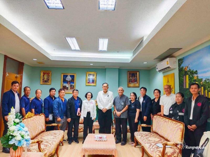 นางวาสนา ทองจันทร�