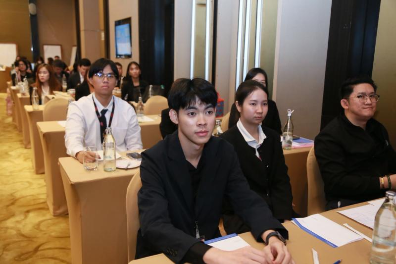 ปลัด พม. เป็นประธา�