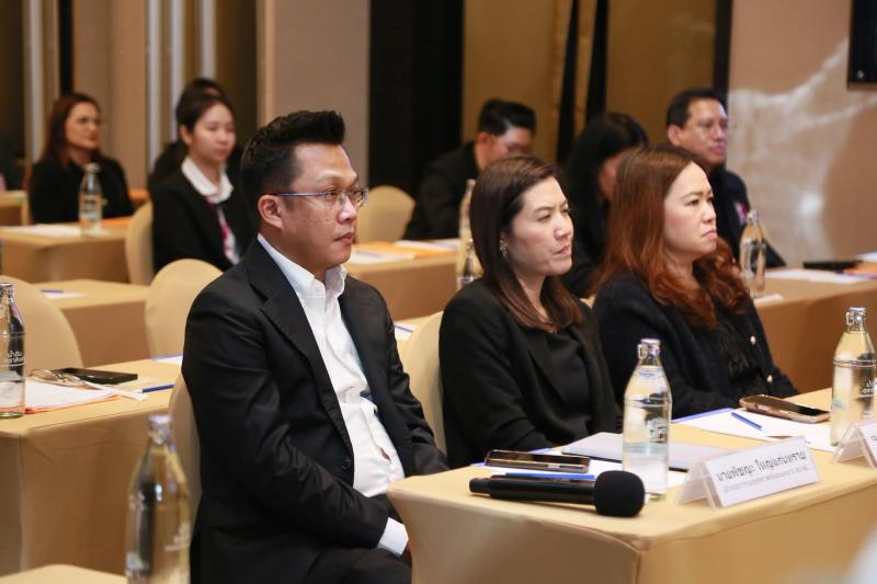 ปลัด พม. เป็นประธา�