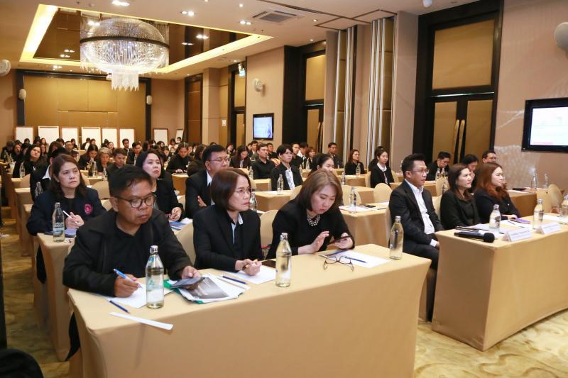 ปลัด พม. เป็นประธา�
