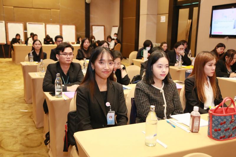 ปลัด พม. เป็นประธา�