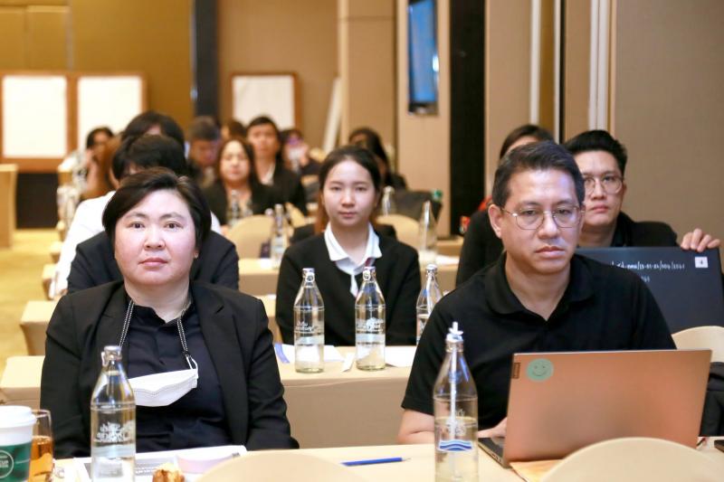 ปลัด พม. เป็นประธา�