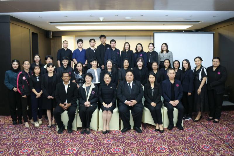 นางสาวนภาพร เมฆาผ�
