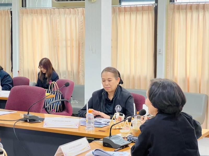 นางวาสนา ทองจันทร�