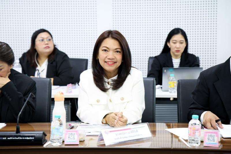 ปลัด พม. เป็นประธา�