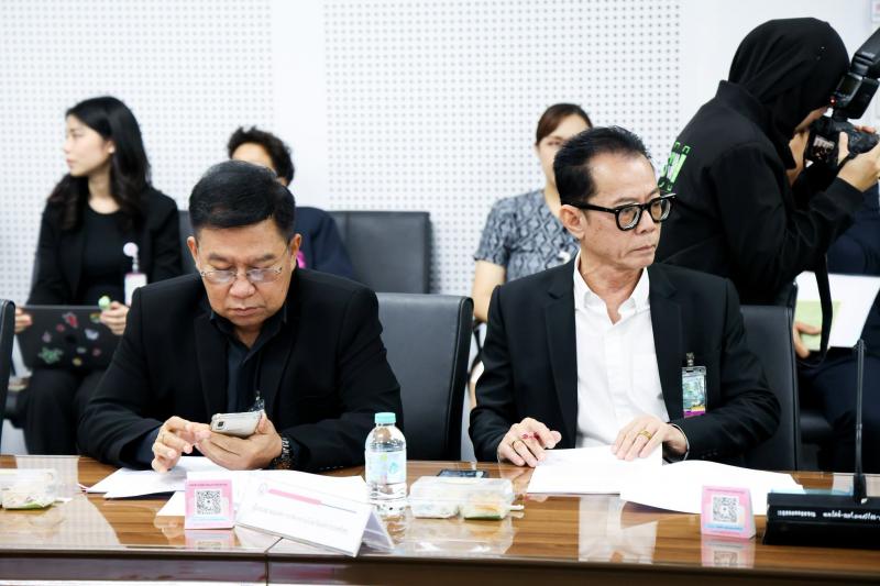 ปลัด พม. เป็นประธา�